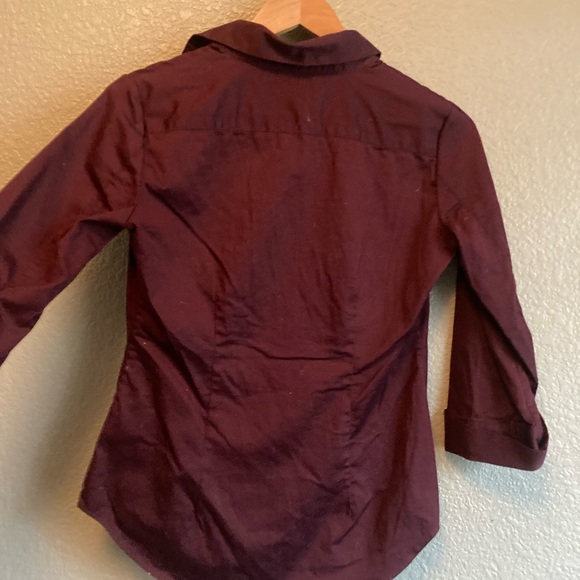 Banana Republic Maroon Button Down Business Top - Picture 3 of 3